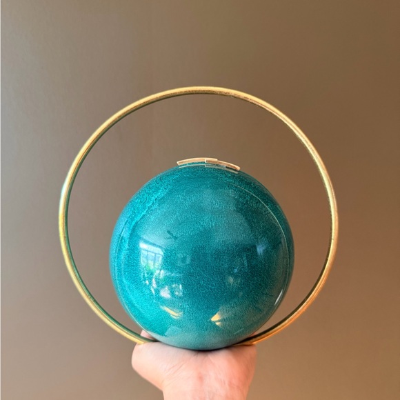 Elegant Teal Clutch with Gold Handle - Picture 4 of 7